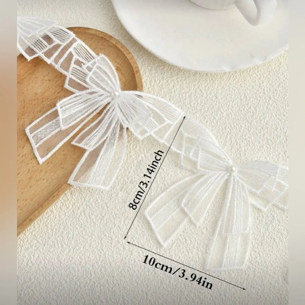 White Embroidered Sew-On Bow Appliqué, Crafts, Clothing Embellishments | 1 Yard